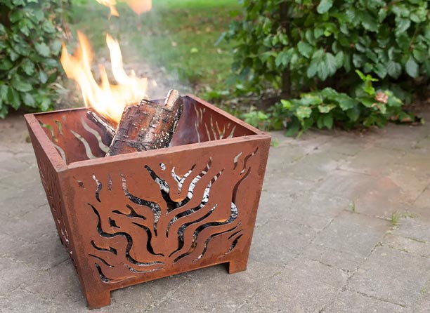 Brasero en acier corten Esschert pour extérieur