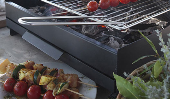 Grille en inox avec poignée pour barbecue vulcain Le Marquier