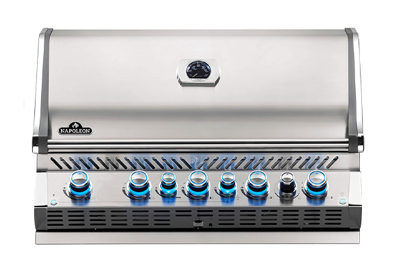 Vue face du barbecue Prestige Pro 665 gaz encastrable Napoléon