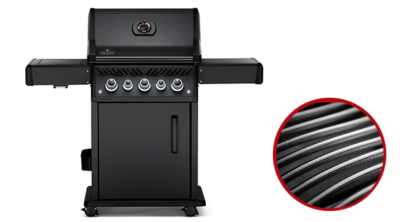 Vue de face du barbecue gaz Phantom Rogue SE 425 avec un zoom de la grille en inox wave