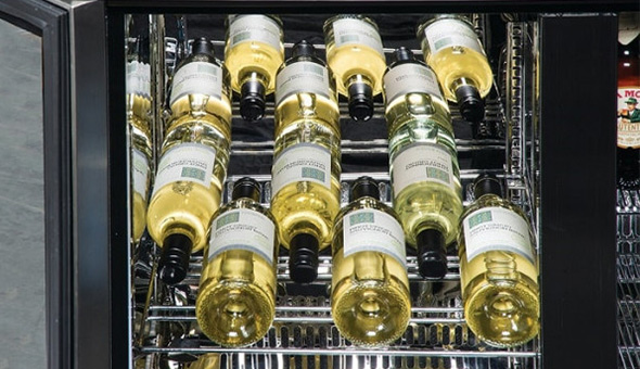 Stockage de bouteilles dans le réfrigérateur Napoleon