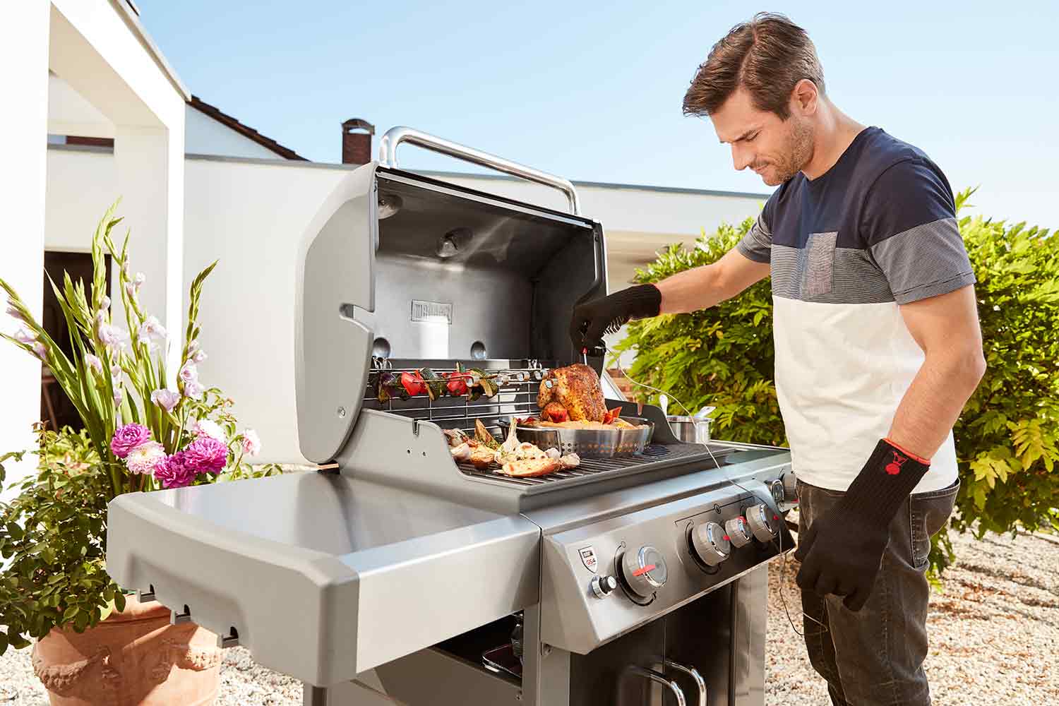 Barbecue à gaz Genesis II E310 GBS noir Weber