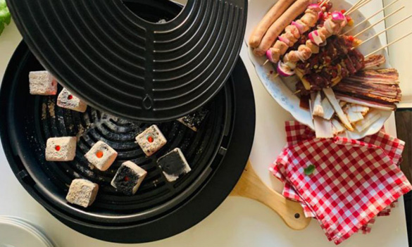 briquettes noix de coco ofyr dans le barbecue de table Tabl'O