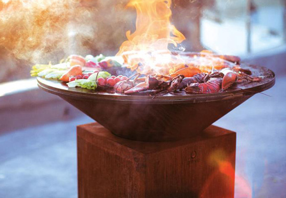 Cuisson à la plancha sur brasero Ofyr