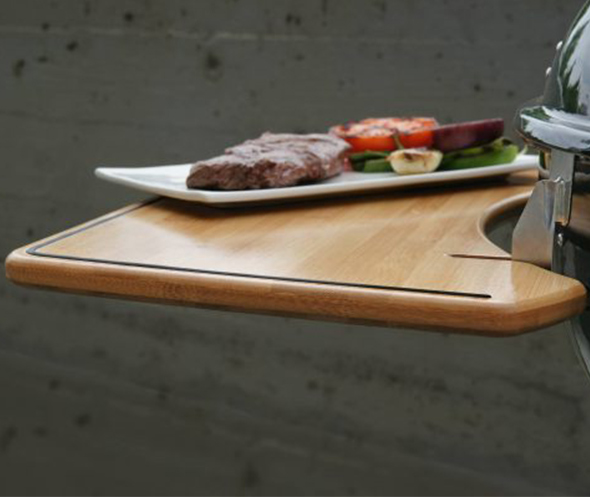 assiette sur tablette latérale en bambou pour barbecue Outdoorchef 570