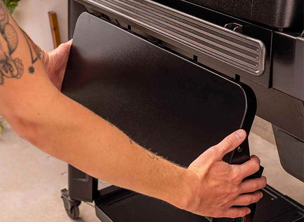 Tablette avant barbecue Traeger Woodridge