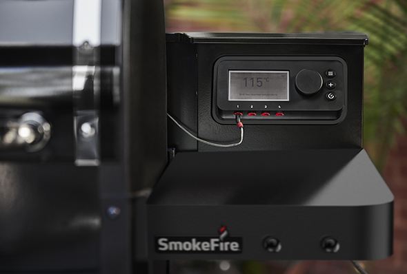 Thermomètre connecté sur le Smokefire EPX4 Weber