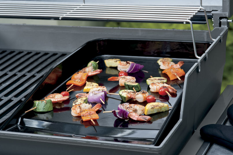 Plancha en fonte weber barbecues à gaz Spirit 300 boutons façade